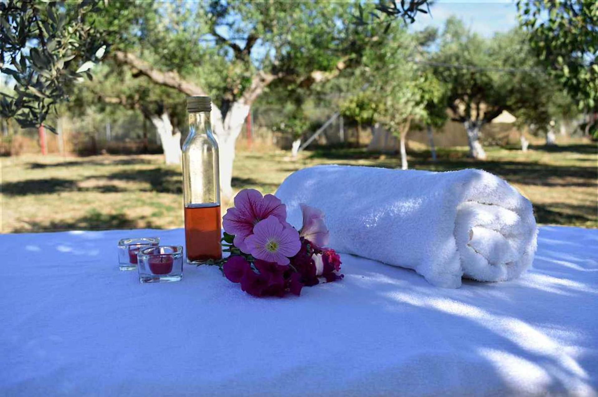 Glamping At A Lovely Tent In Skiaxtro- Marathopoli Villa Exterior photo